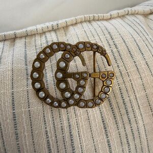 Gucci Gold-Tone Double G Buckle with Pearl Accents